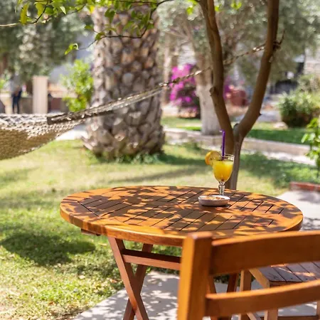 Otel Ipek Garden Palace Yalıçiftlik