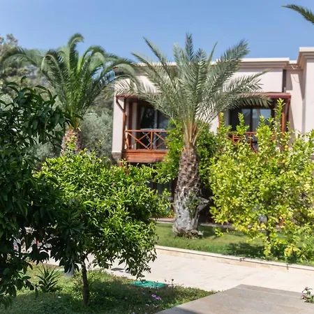 Hotel Ipek Garden Palace Yalıçiftlik