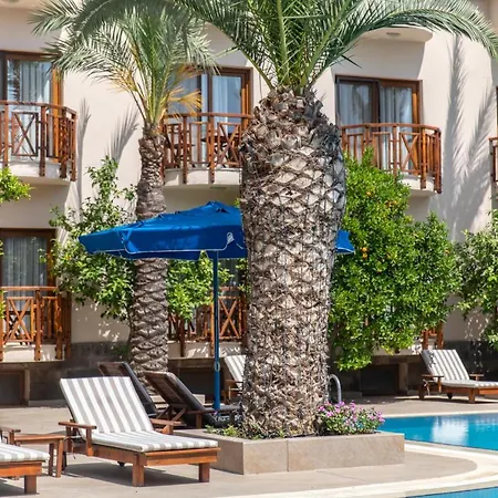 Hotel Ipek Garden Palace Yalıçiftlik