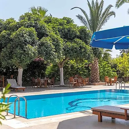 Ipek Garden Palace Hotel Yalıçiftlik