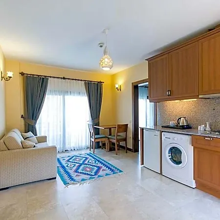 Ipek Garden Palace Yalıçiftlik