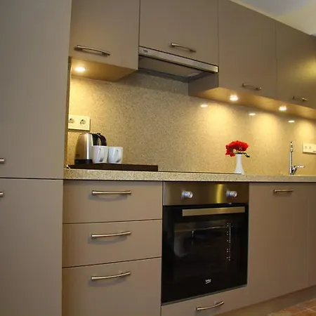 Ipek Garden Palace Otel Yalıçiftlik