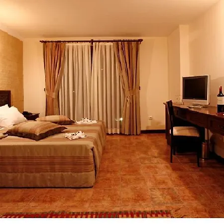 Ipek Garden Palace Otel Yalıçiftlik